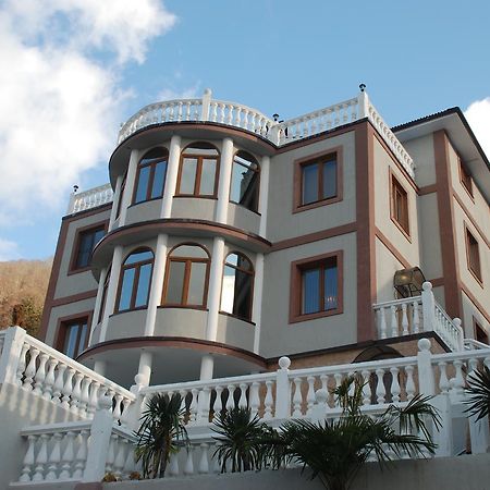 גגרה Mamzyshkha Guest House מראה חיצוני תמונה