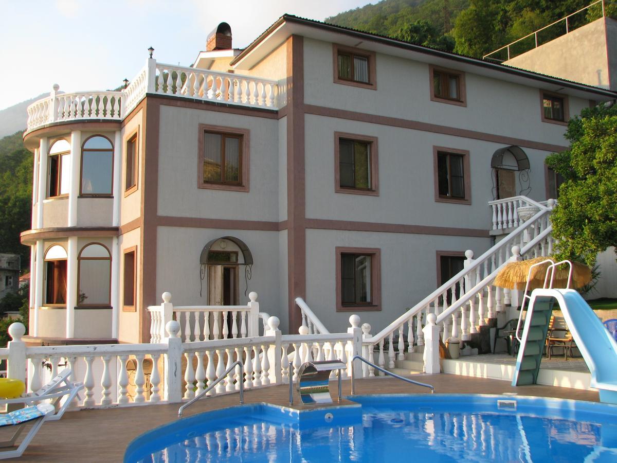 גגרה Mamzyshkha Guest House מראה חיצוני תמונה